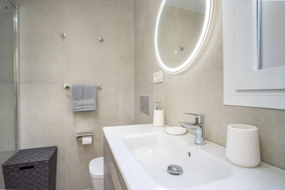 Продажа квартиры на Calle Río Danubio, Марбелла
photo 1