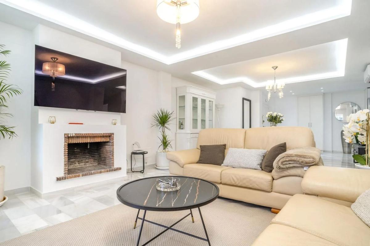 Продажа квартиры на Calle Río Danubio, Марбелла
photo 3