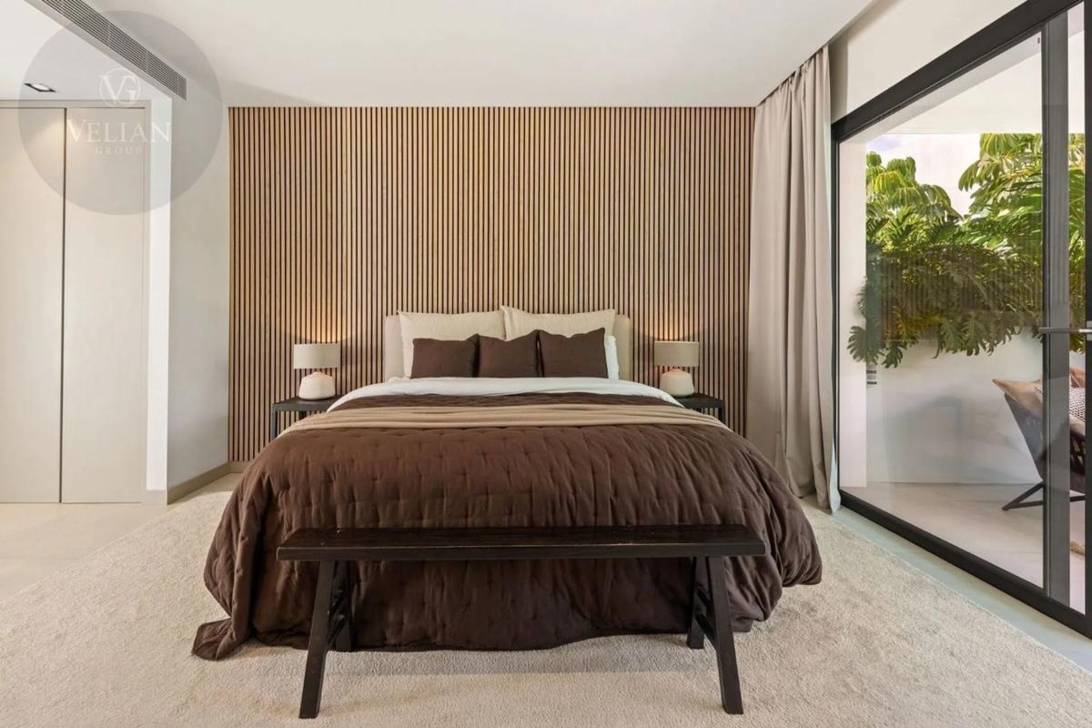 Sale of independent chalet in Nueva andalucia, Marbella
photo 1
