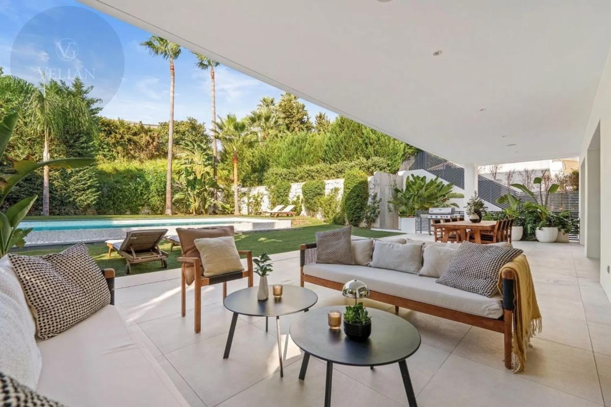 Sale of independent chalet in Nueva andalucia, Marbella
photo 3