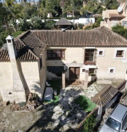 Частный шале на продаже в Calle 18B Nva Andaluc, Марбелла thumbnail 2