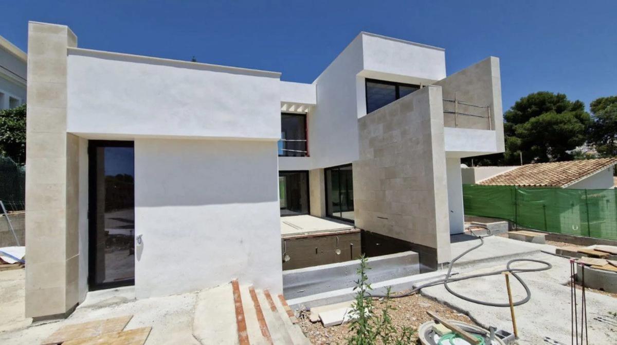 Продажа отдельного шале в Calle 18B Nva Andaluc, Марбелла photo 3