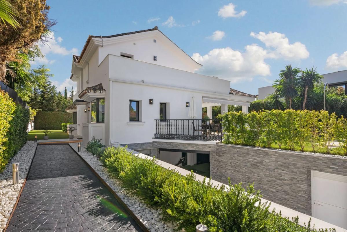 Venta de chalet independiente en Barrio Nueva Andalucía, Marbella
photo 2