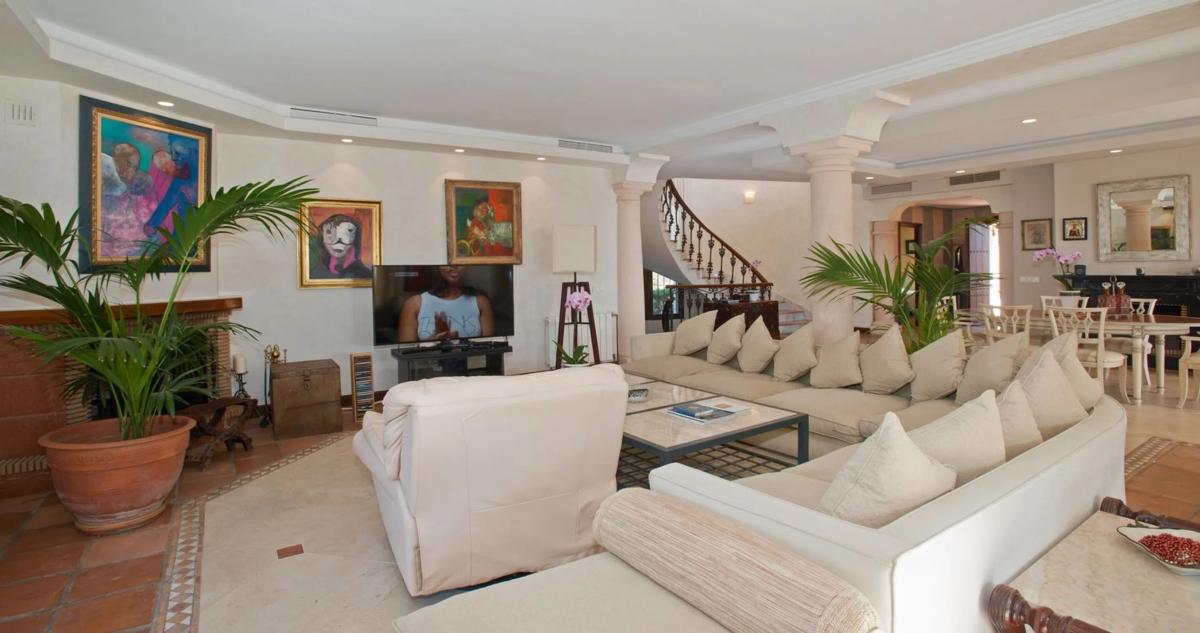 Продажа отдельного шале в Barrio Nueva Andalucía, Марбелла photo 4