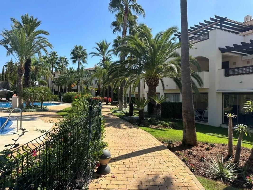 Venta de piso en Barrio Nueva Andalucía, Marbella
photo 1