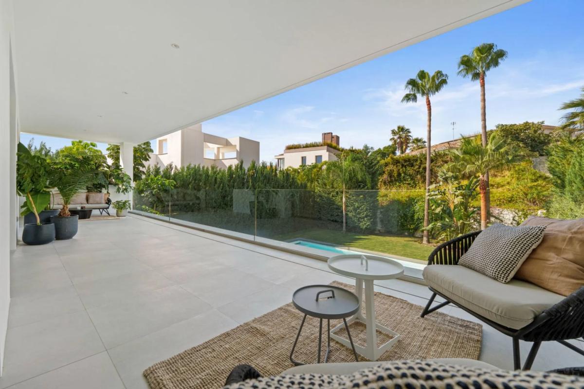 Продажа отдельного шале в Barrio Nueva Andalucía, Марбелла photo 4