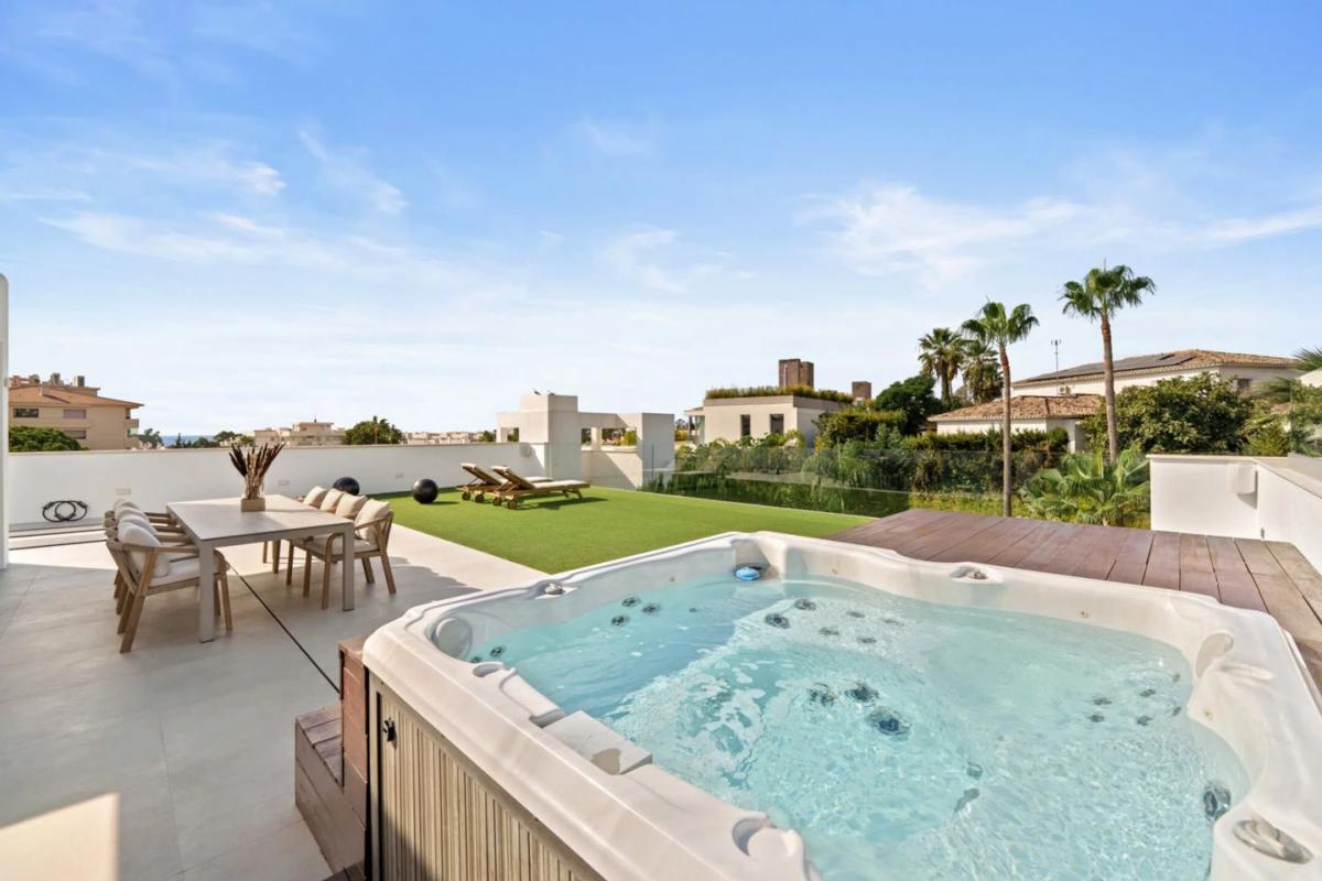 Продажа отдельного шале в Barrio Nueva Andalucía, Марбелла photo 5