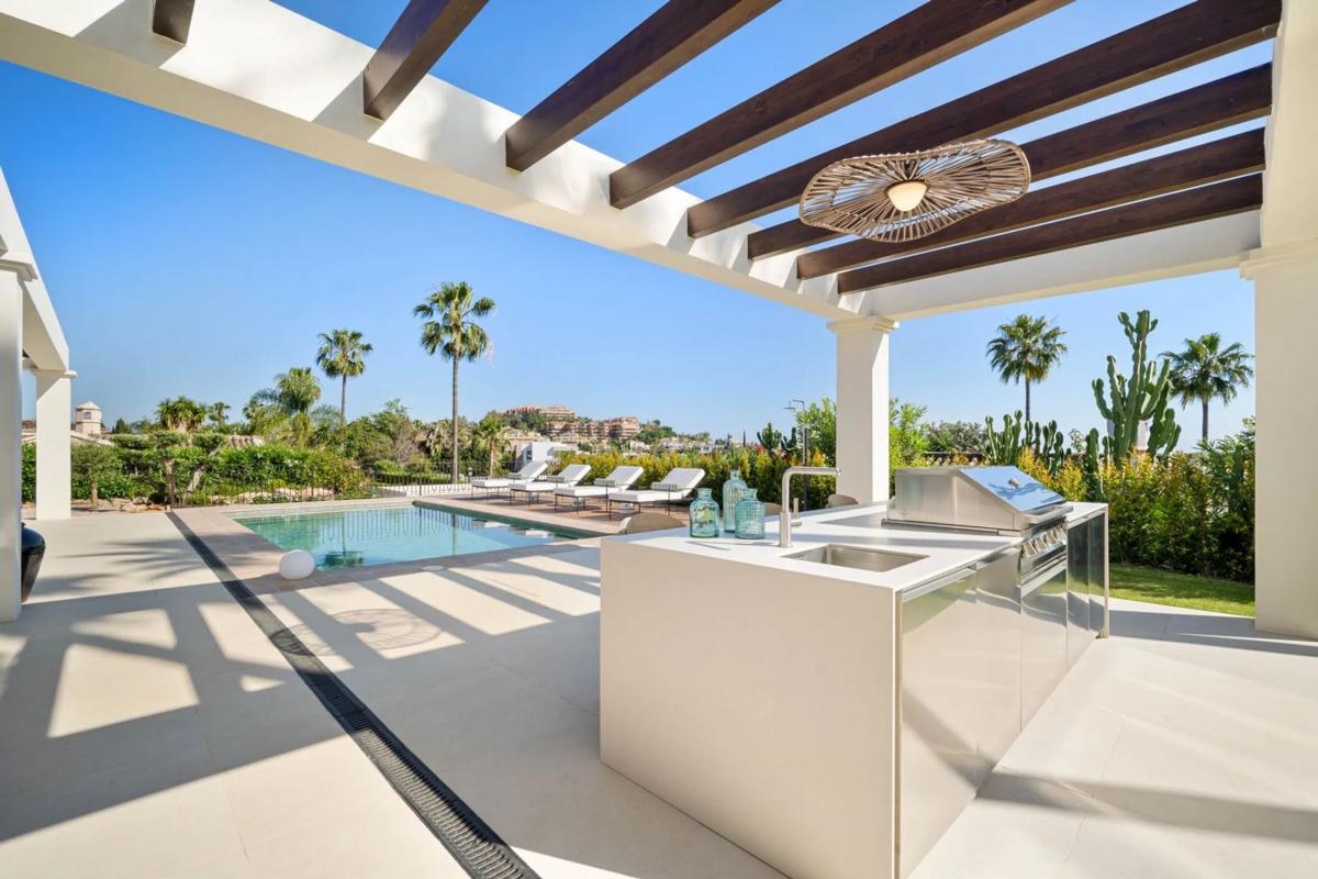 Продажа отдельного шале в Barrio Nueva Andalucía, Марбелла photo 3