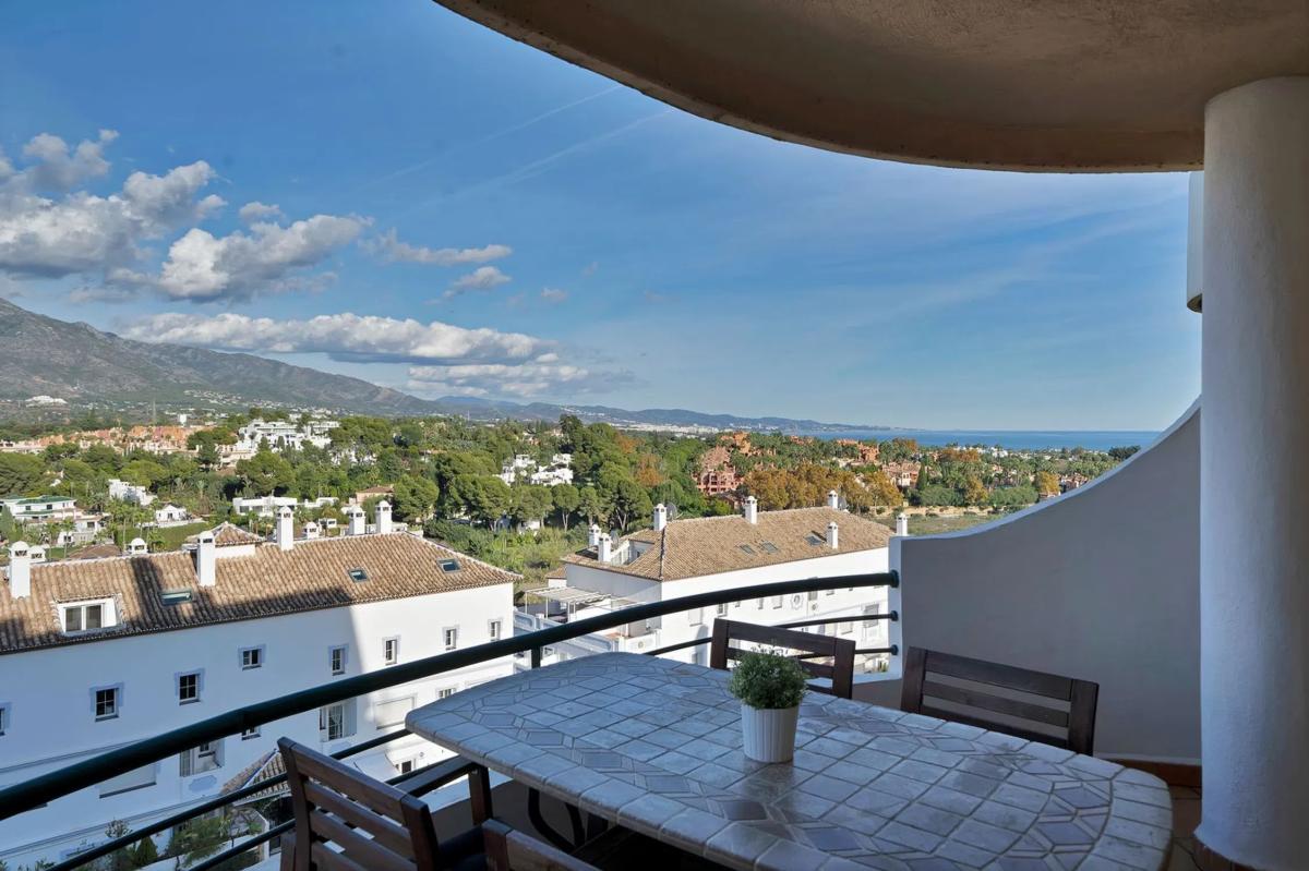 Продажа квартиры на Calle de las Adelfas, Марбелла
photo 4
