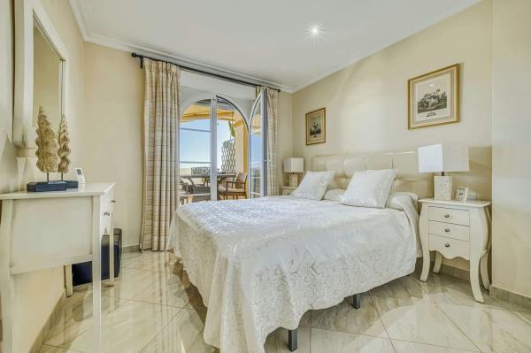 Piso en venta en Barrio Nueva Andalucía, Marbella
photo 1