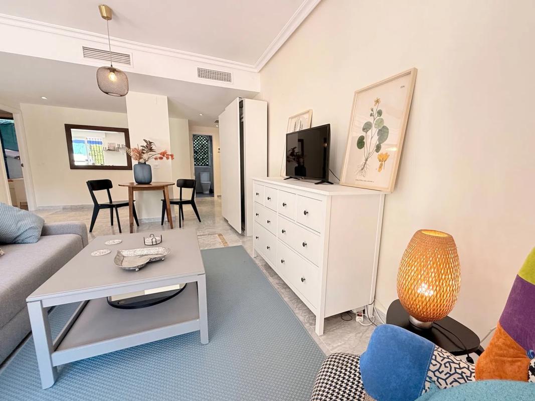 Продажа квартиры на Calle Río Danubio, Марбелла
photo 4