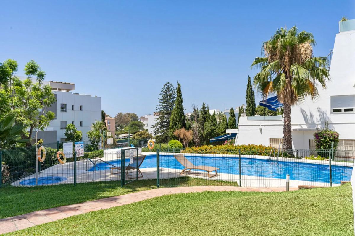 Sprzedaż mieszkania w Calle las Hortensias, Marbella
 photo 4