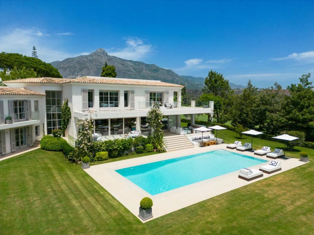 Venta de chalet independiente en Barrio Nueva Andalucía, Marbella
photo 3