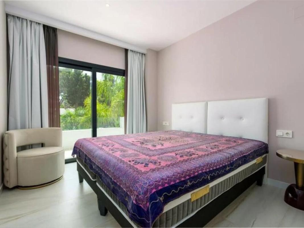 Venta de chalet independiente en Calle el Califa, Marbella
photo 5