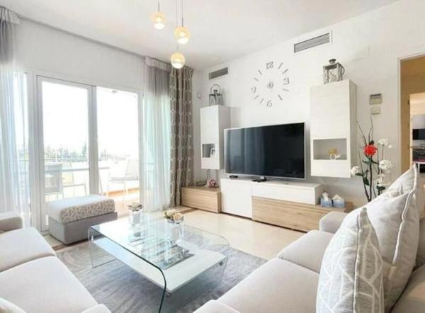 Duplex en venta en Calle las Ventas, Marbella photo 3