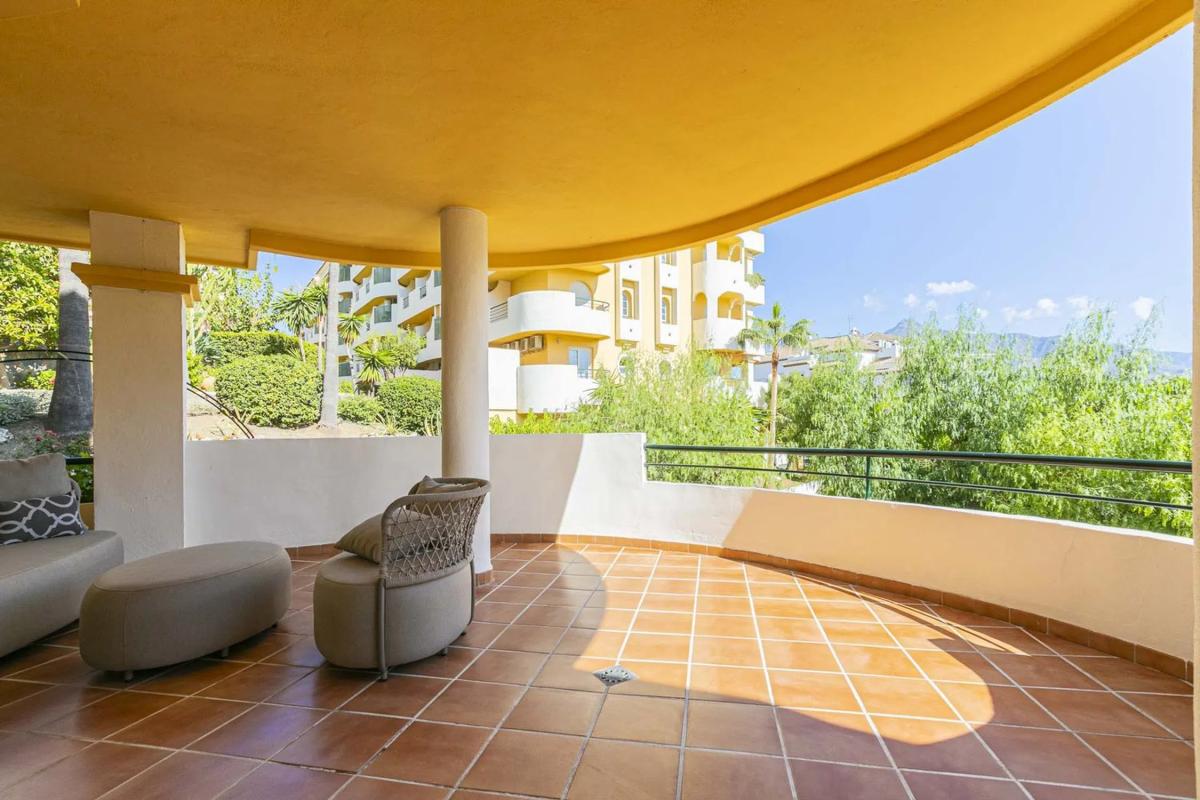 Venta de duplex en Calle de las Adelfas, 5, Marbella photo 1