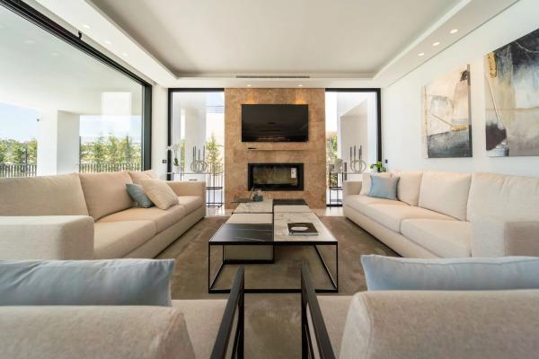 Independent chalet for sale in Barrio Nueva Andalucía, Marbella
 photo 4