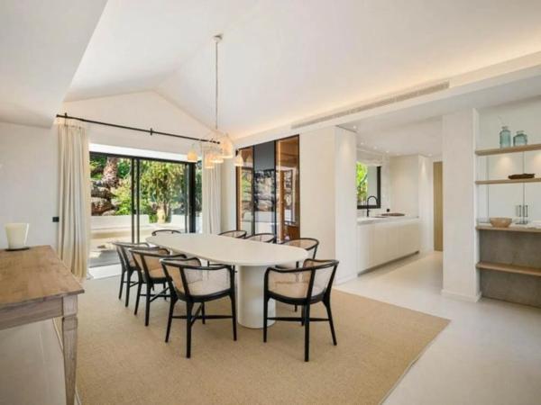 Independent chalet for sale in Calle el Califa, Marbella
 photo 2