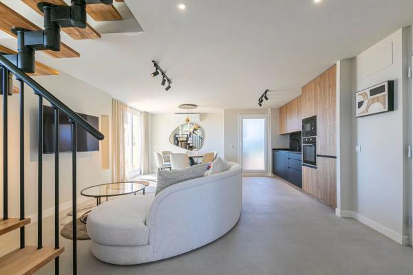 Duplex en venta en CL ADELFAS, Marbella photo 3