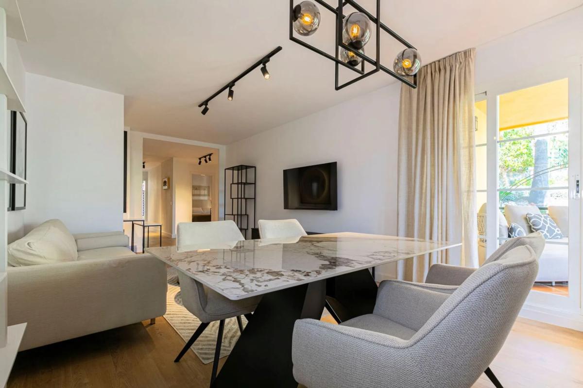 Venta de duplex en CL MANOLETE-NVA ANDALUCIA, Marbella photo 2