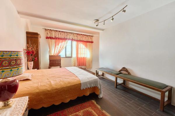 Independent chalet for sale in Calle las Amapolas, Marbella
 photo 1