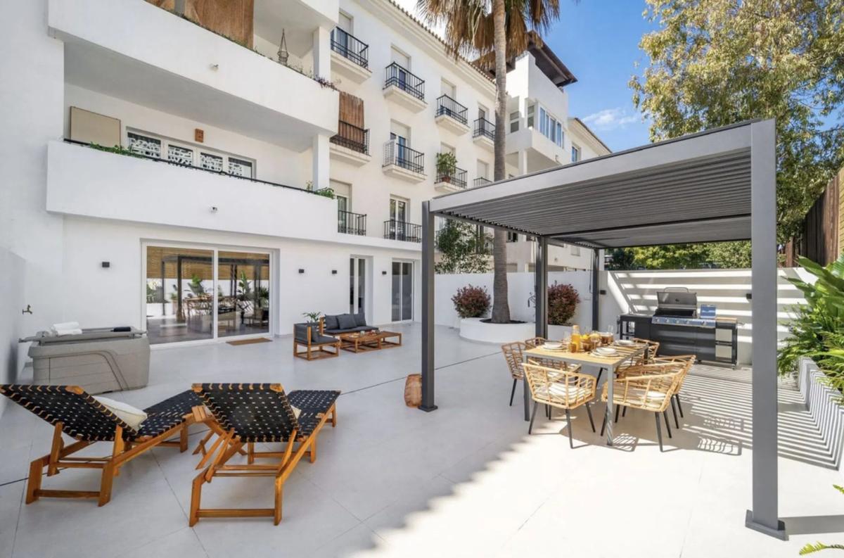 Venta de piso en Barrio Nueva Andalucía, Marbella
photo 2