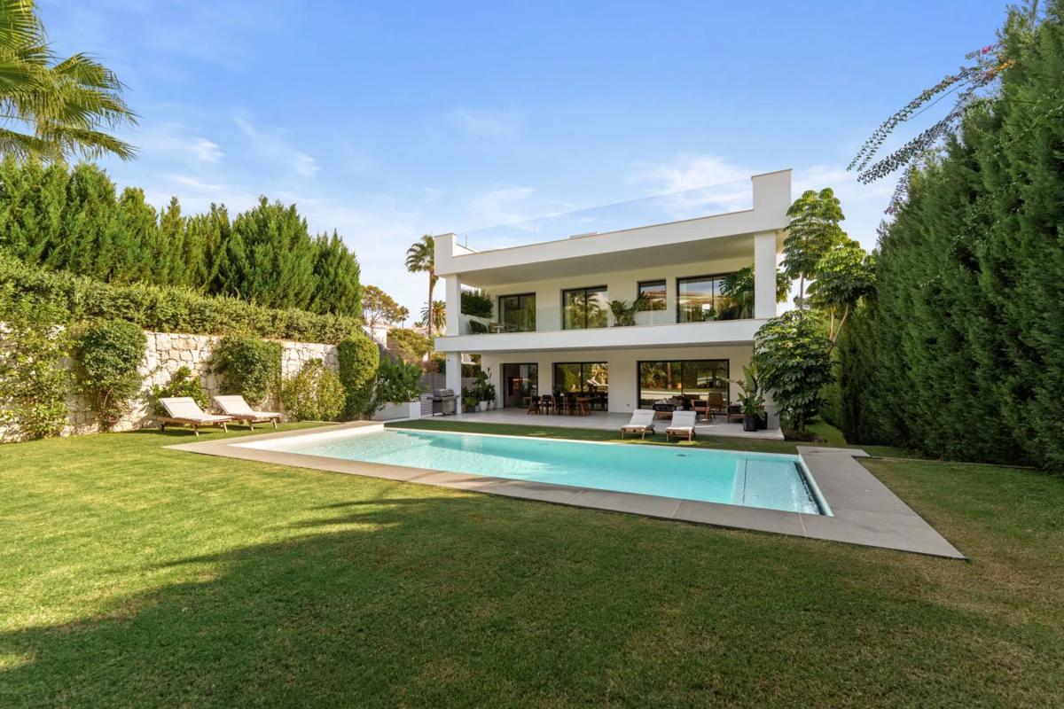 Venta de chalet independiente en Calle las Gardenias, 45 -21, Marbella
 photo 2