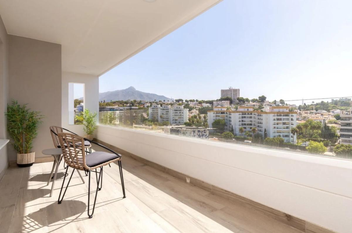 Venta de ático en Barrio Nueva Andalucía, Marbella photo 1