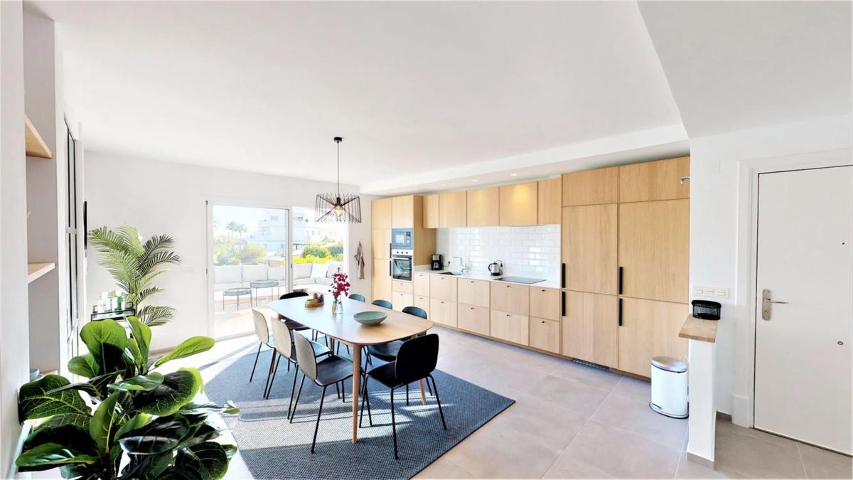 Venta de piso en Barrio Nueva Andalucía, Marbella
photo 2