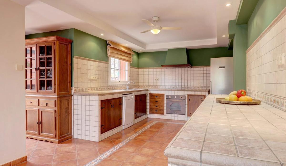 Venta de chalet independiente en Barrio Nueva Andalucía, Marbella
photo 2