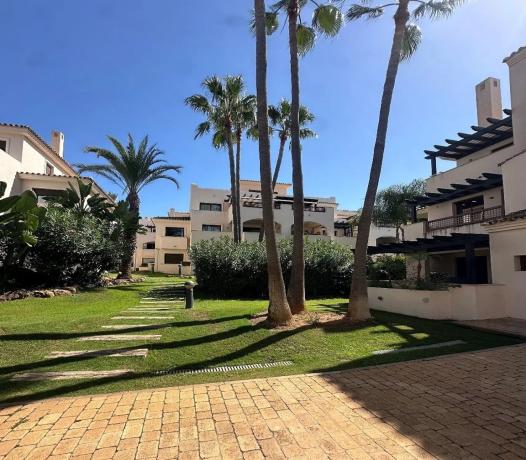 Mieszkanie na sprzedaż w  Calle de las Adelfas, 18, Marbella photo 2