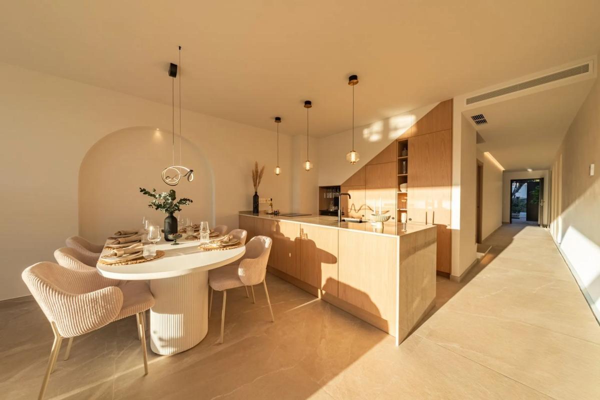 Venta de chalet adosado en Barrio Nueva Andalucía , Marbella photo 2