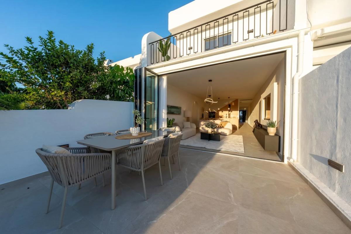 Venta de chalet adosado en Barrio Nueva Andalucía , Marbella photo 4