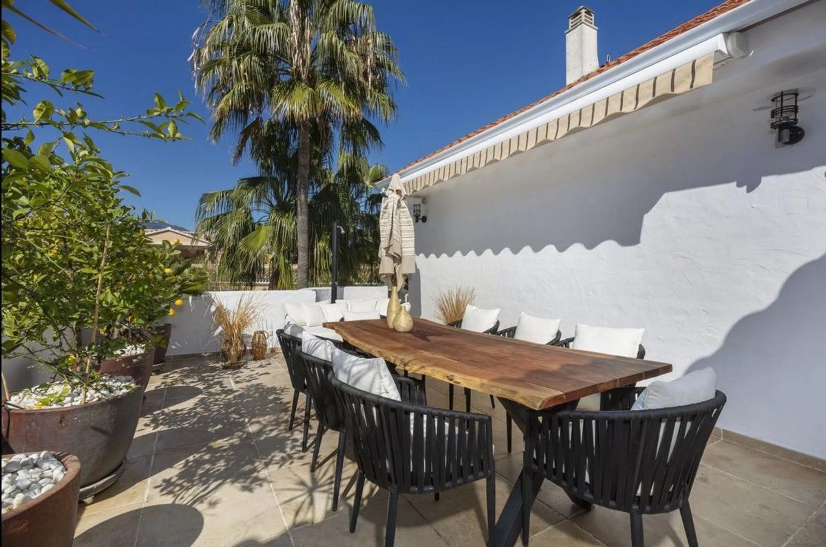 Продажа дуплекса на Calle las Ventas, 2, Марбелла photo 1