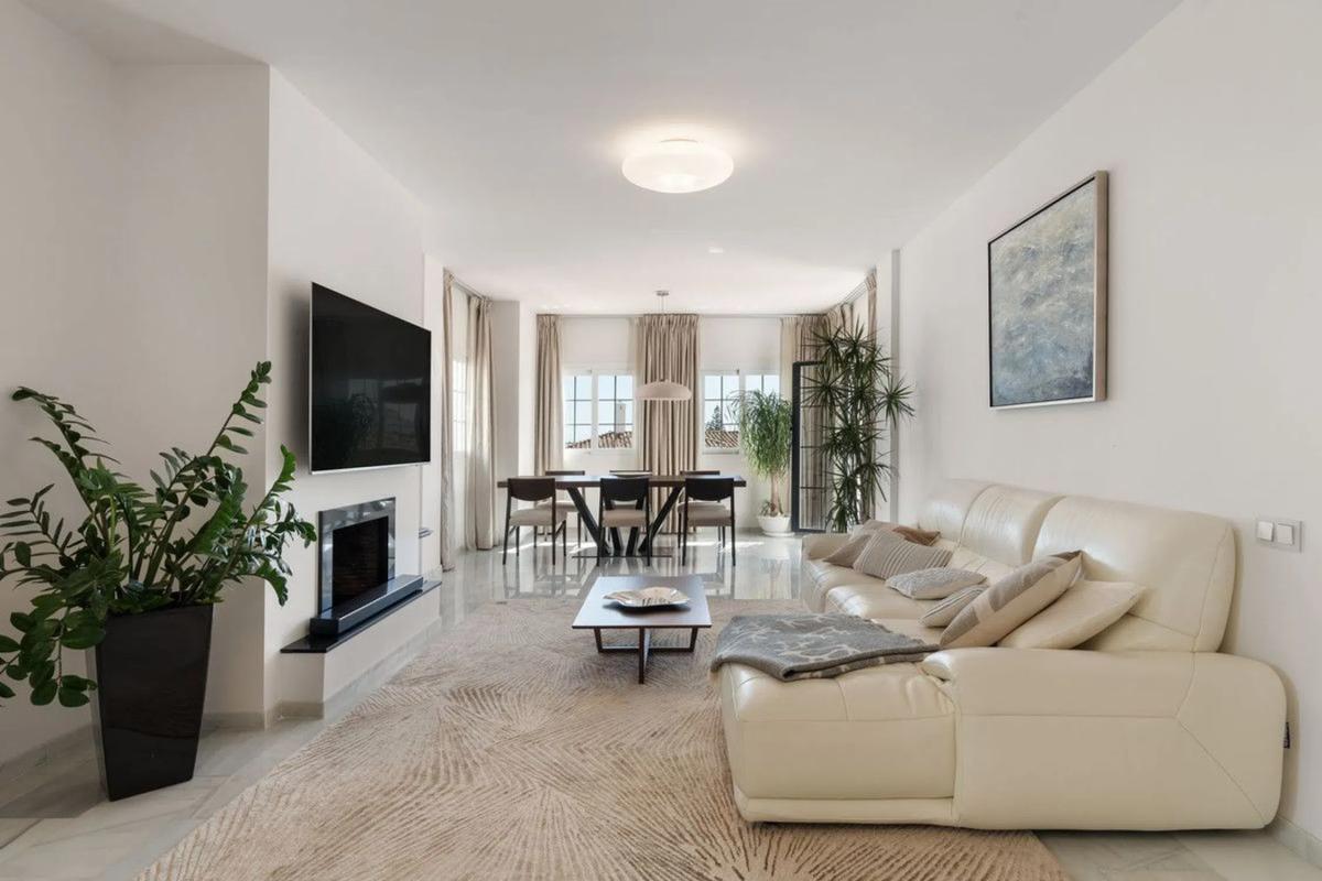 Venta de piso en Barrio Nueva Andalucía, Marbella
photo 5