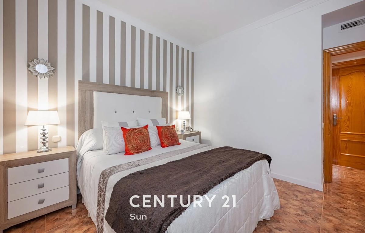 Venta de piso en Calle los Jazmines, 66 B, Marbella
photo 1