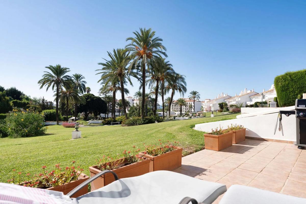 Venta de piso en Vía, Marbella
photo 1