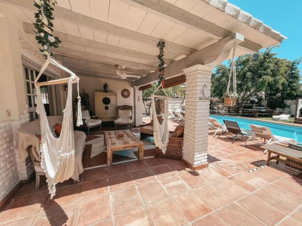 Independent chalet for sale in Calle los Jazmines, 455 -196, Marbella
 photo 1