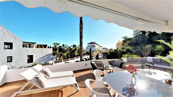 Piso en venta en Barrio Nueva Andalucía, Marbella
photo 1