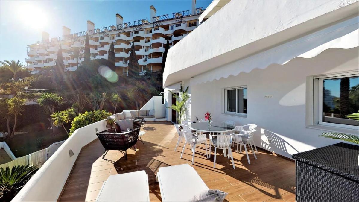 Venta de piso en Barrio Nueva Andalucía, Marbella
 photo 3