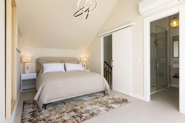 Duplex en venta en Calle de las Adelfas s/n, Marbella photo 4