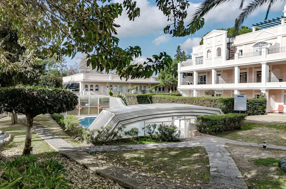 Venta de duplex en Calle el Califa, Marbella photo 1
