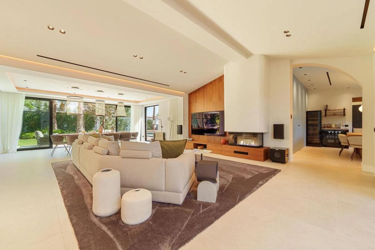 Venta de chalet independiente en Calle las Hortensias, Marbella
photo 3