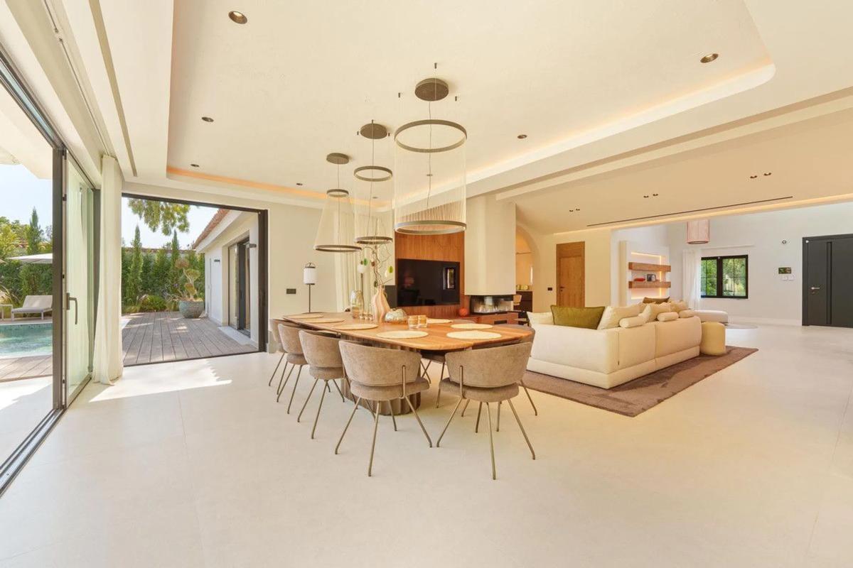 Venta de chalet independiente en Calle las Hortensias, Marbella
photo 4