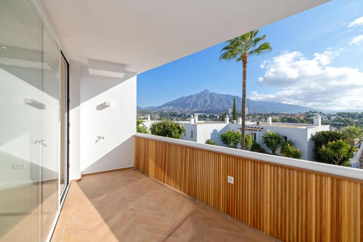 Sale of apartment in Calle las Ventas, 18, Marbella
 photo 3