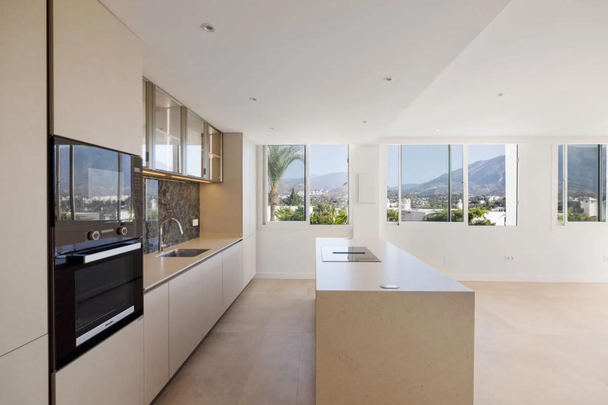 Sale of apartment in Calle las Ventas, 18, Marbella
 photo 5