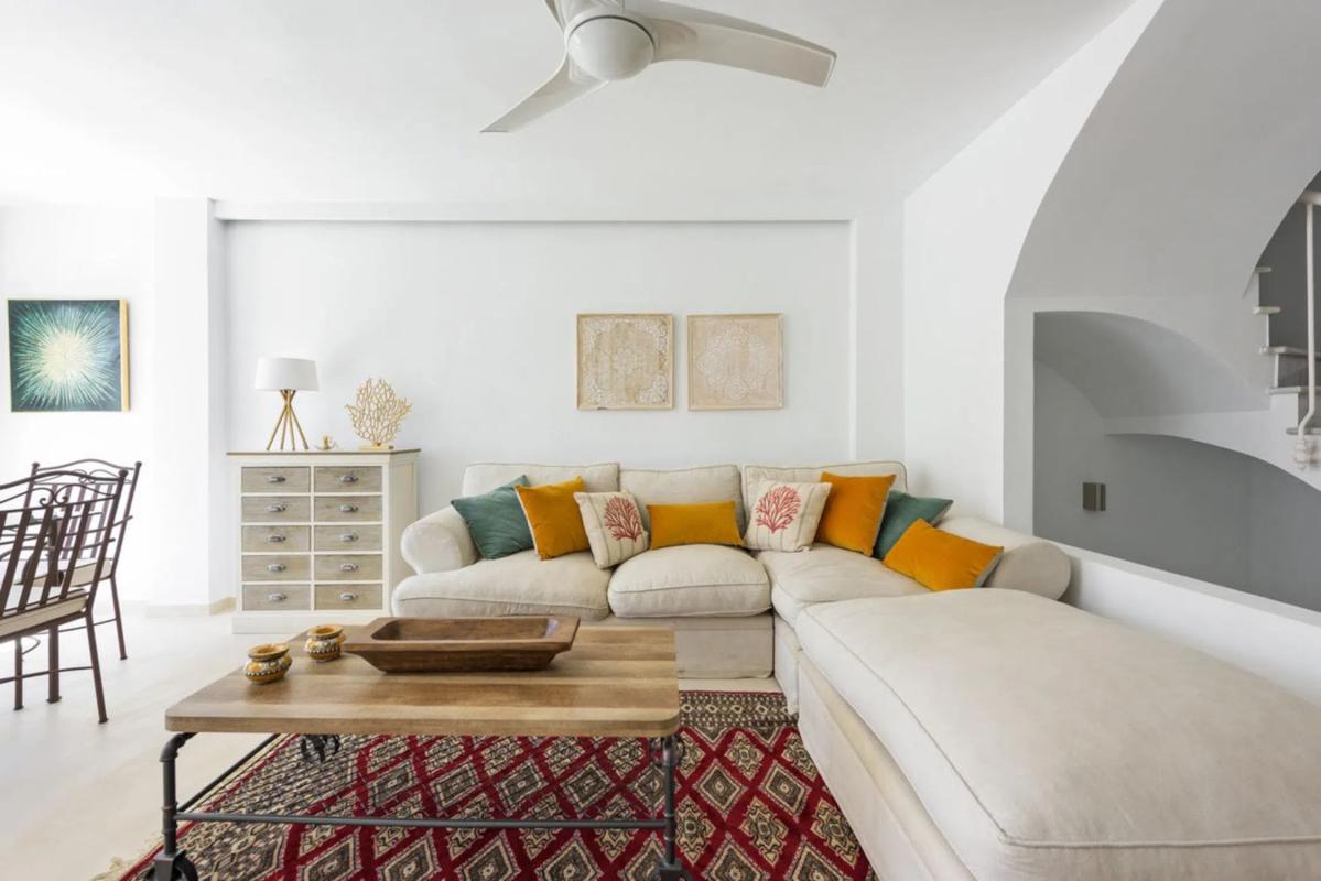 Продажа таунхауса в Calle los Lirios s/n , Марбелла photo 5