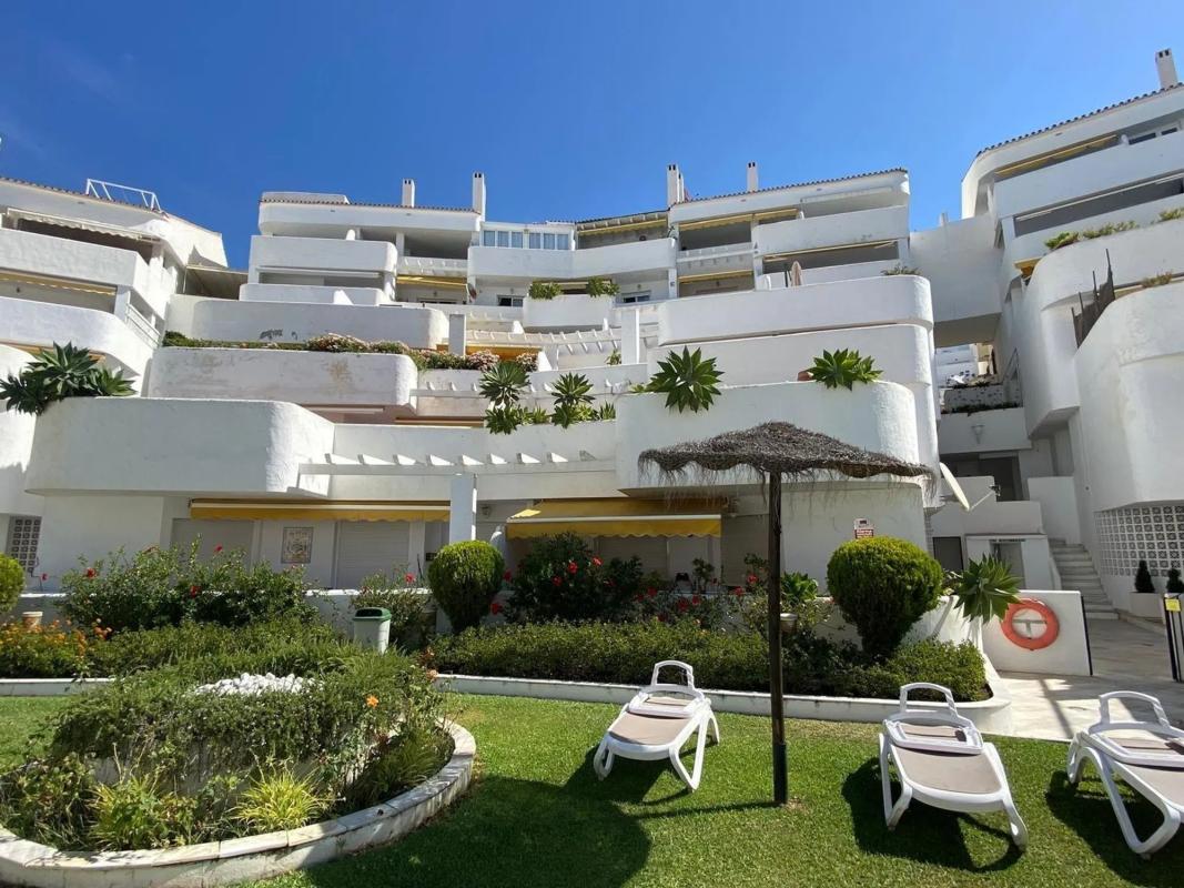 Venta de piso en Calle de las Adelfas, Marbella
 photo 2