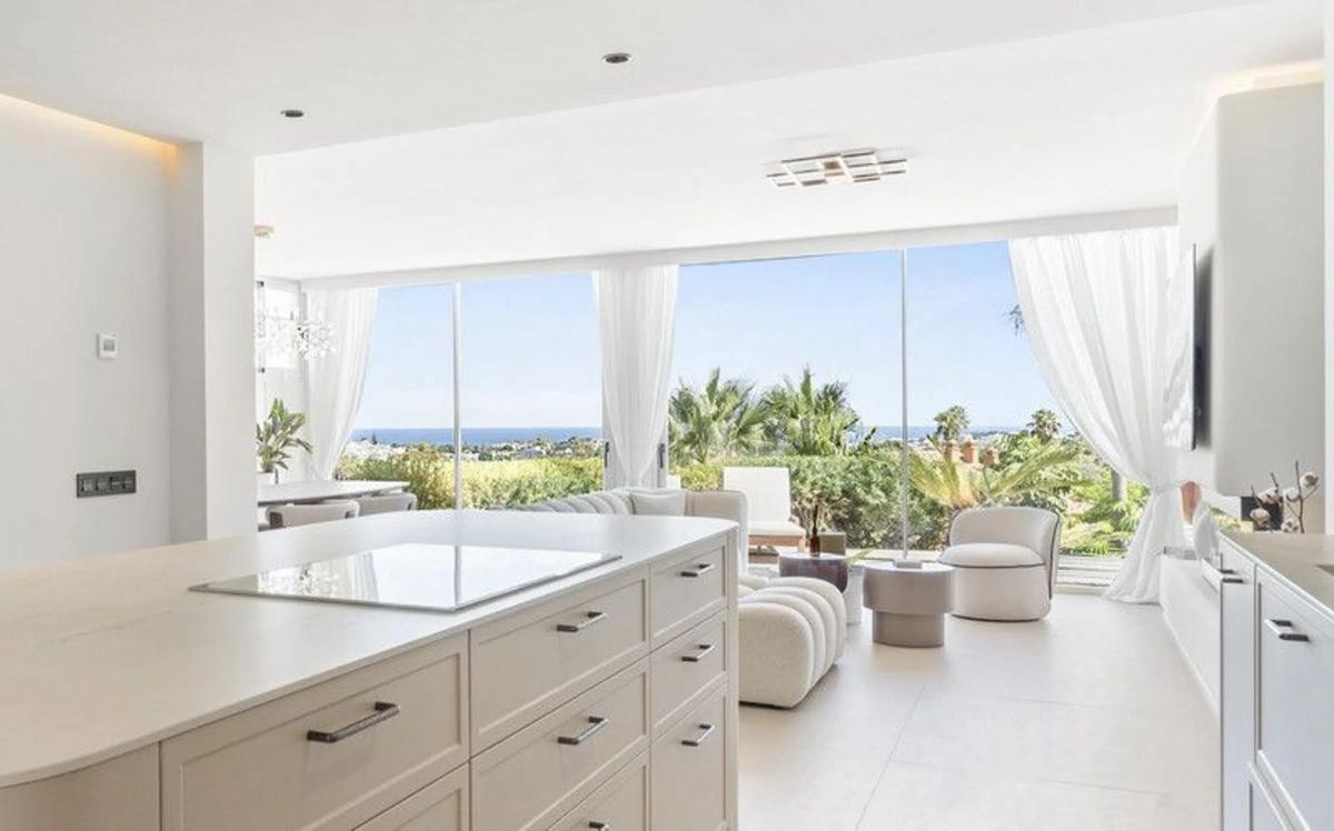Продажа квартиры на Barrio Nueva Andalucía, Марбелла
photo 1