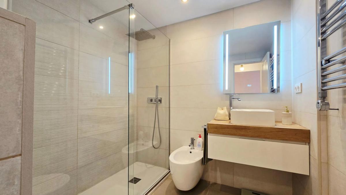 Venta de piso en CL RIO DANUBIO-ALTOS D RODEO, 3, Marbella
 photo 2